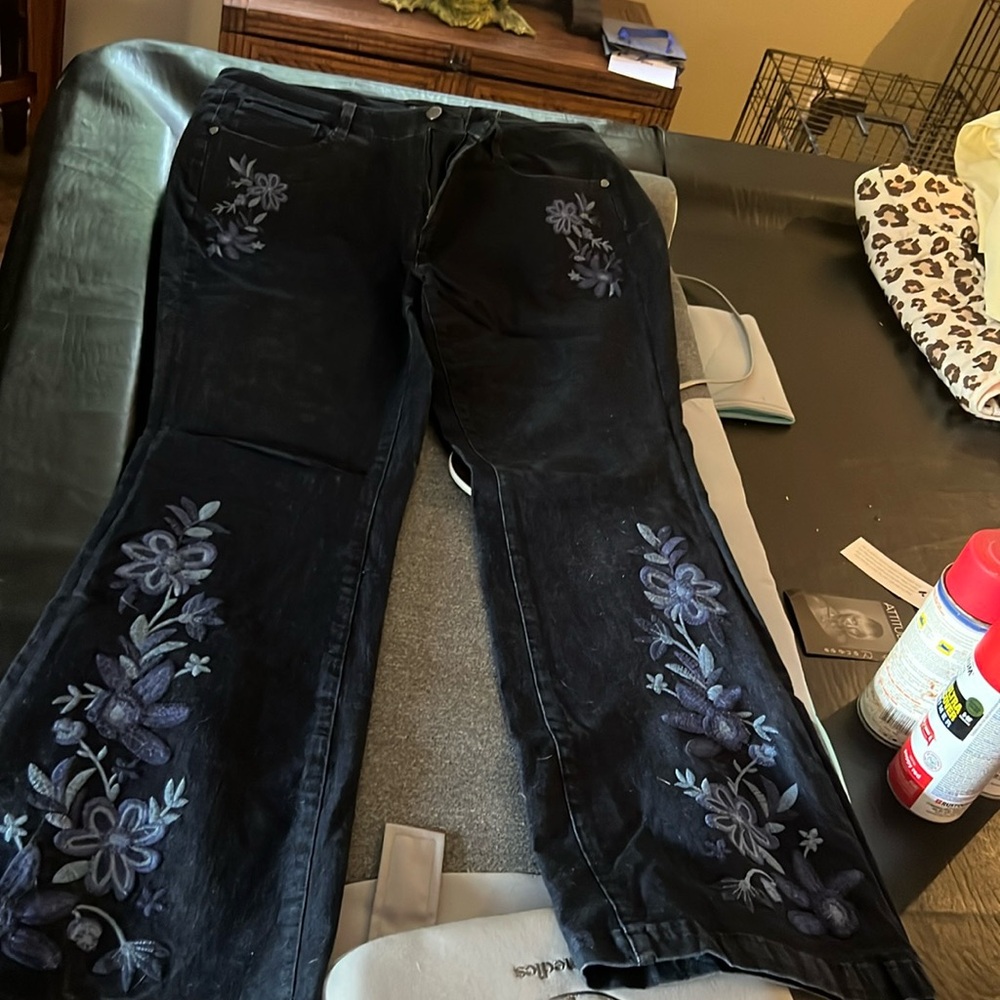 Gili Vintage Embroidered Jeans 14